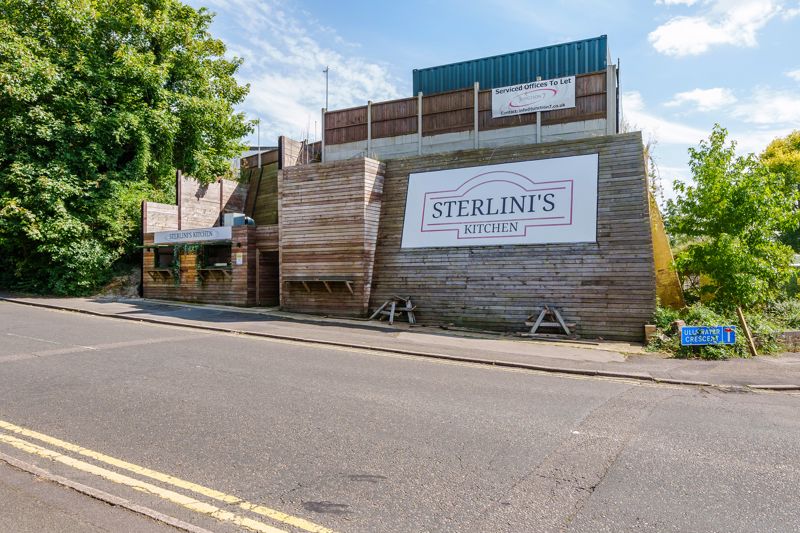 Front aspect 4- click for photo gallery